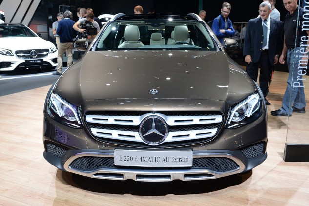 Mercedes-Benz E-Class All-Terrain chinh thuc 